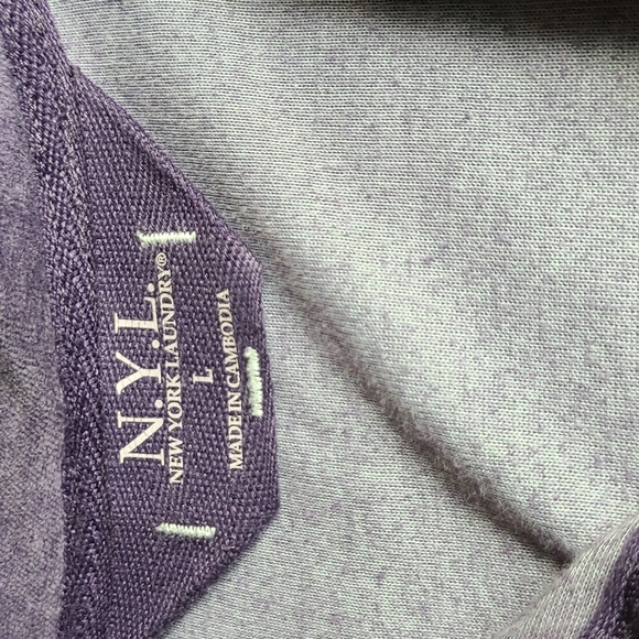 Ladies Jogging Suit - Picture 2 of 9